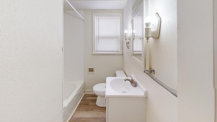 514 East Avenue E – photo 4