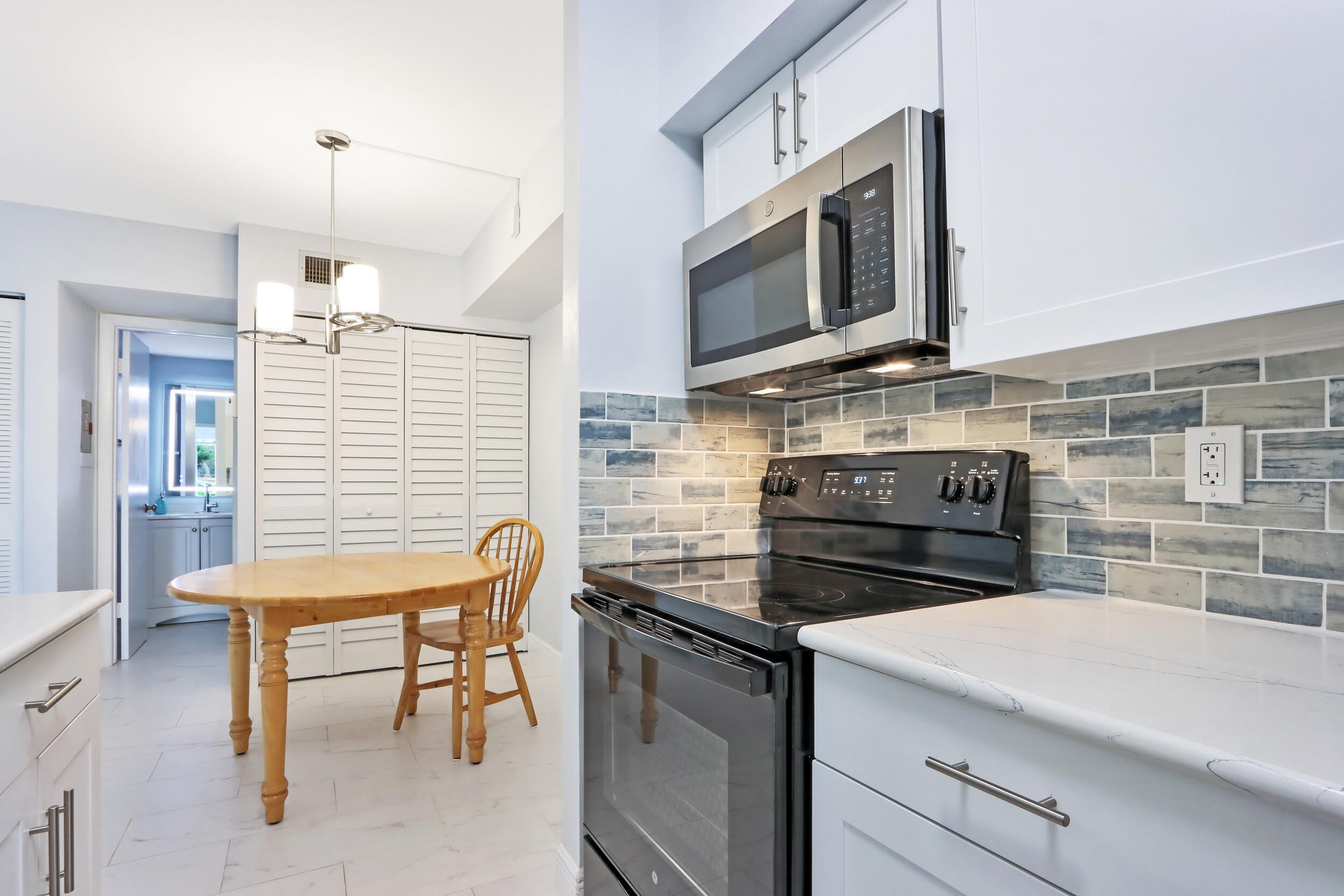 6313 Chasewood Drive – photo 2