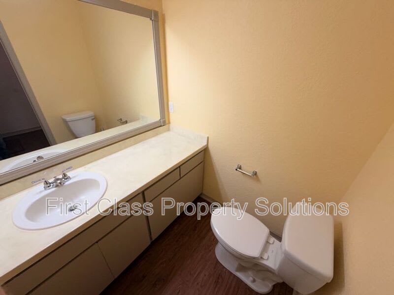 1404 Mary Lee Lane – photo 3
