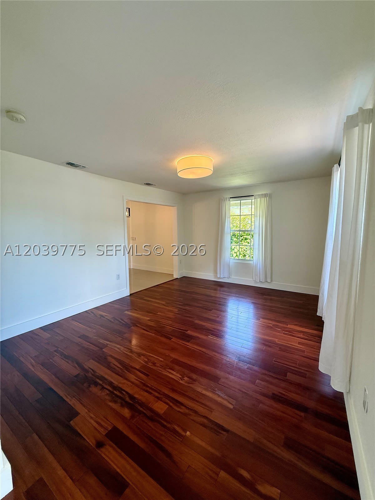 4456 SW 10th St – photo 4