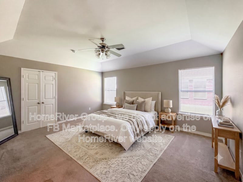 313 Charleston Dr – photo 2