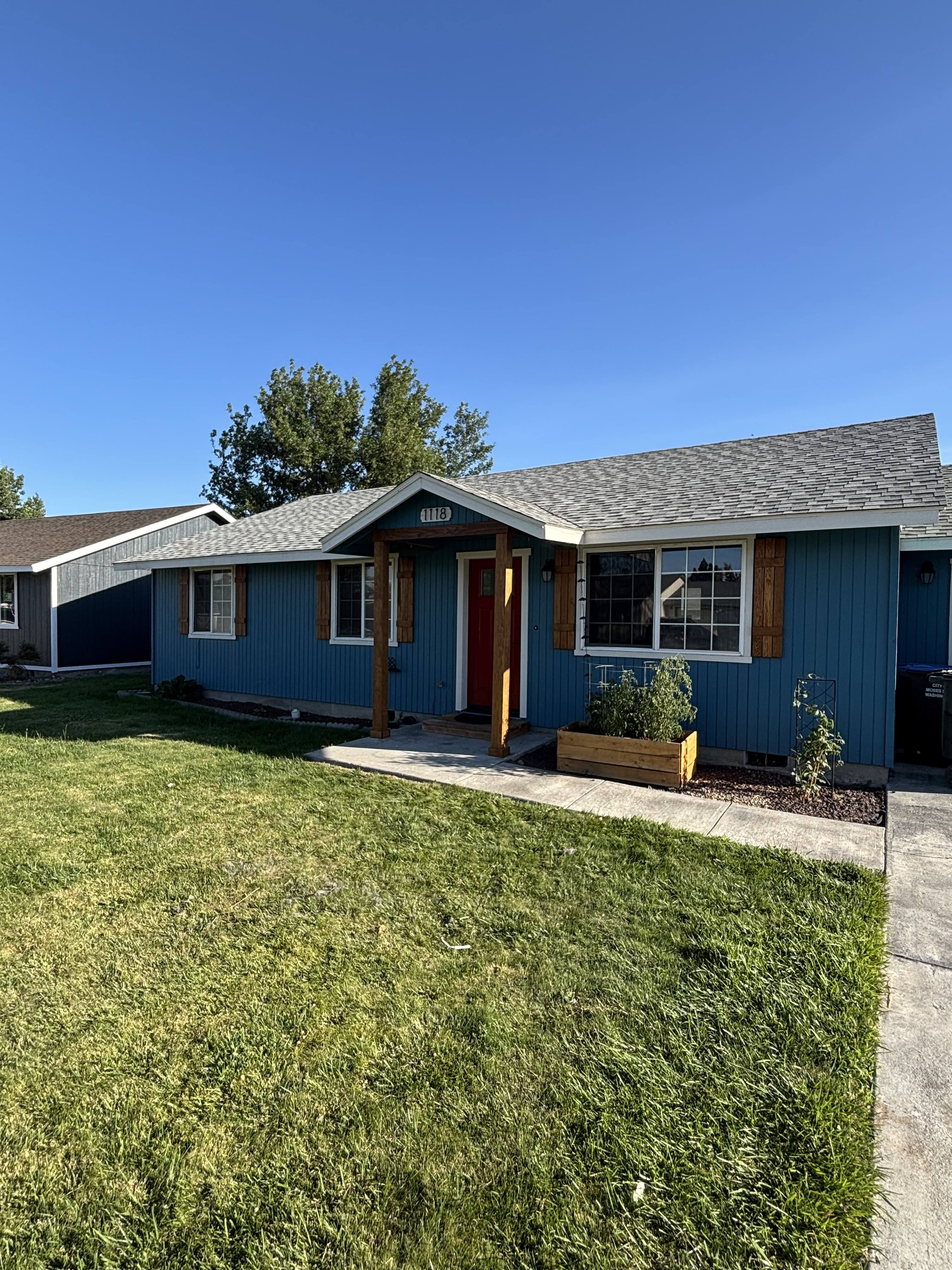 1118 East Saint Helens Drive – photo 5
