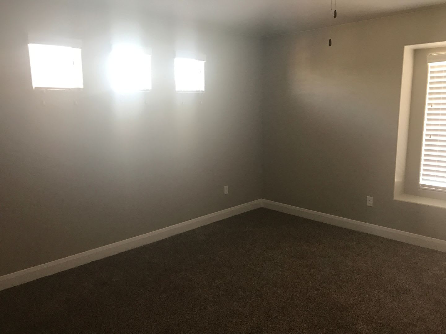 3 bedroom 2.5 bathroom Townhome in Santa Clara! – photo 4