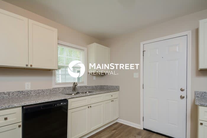 189 Lawndale Avenue – photo 4