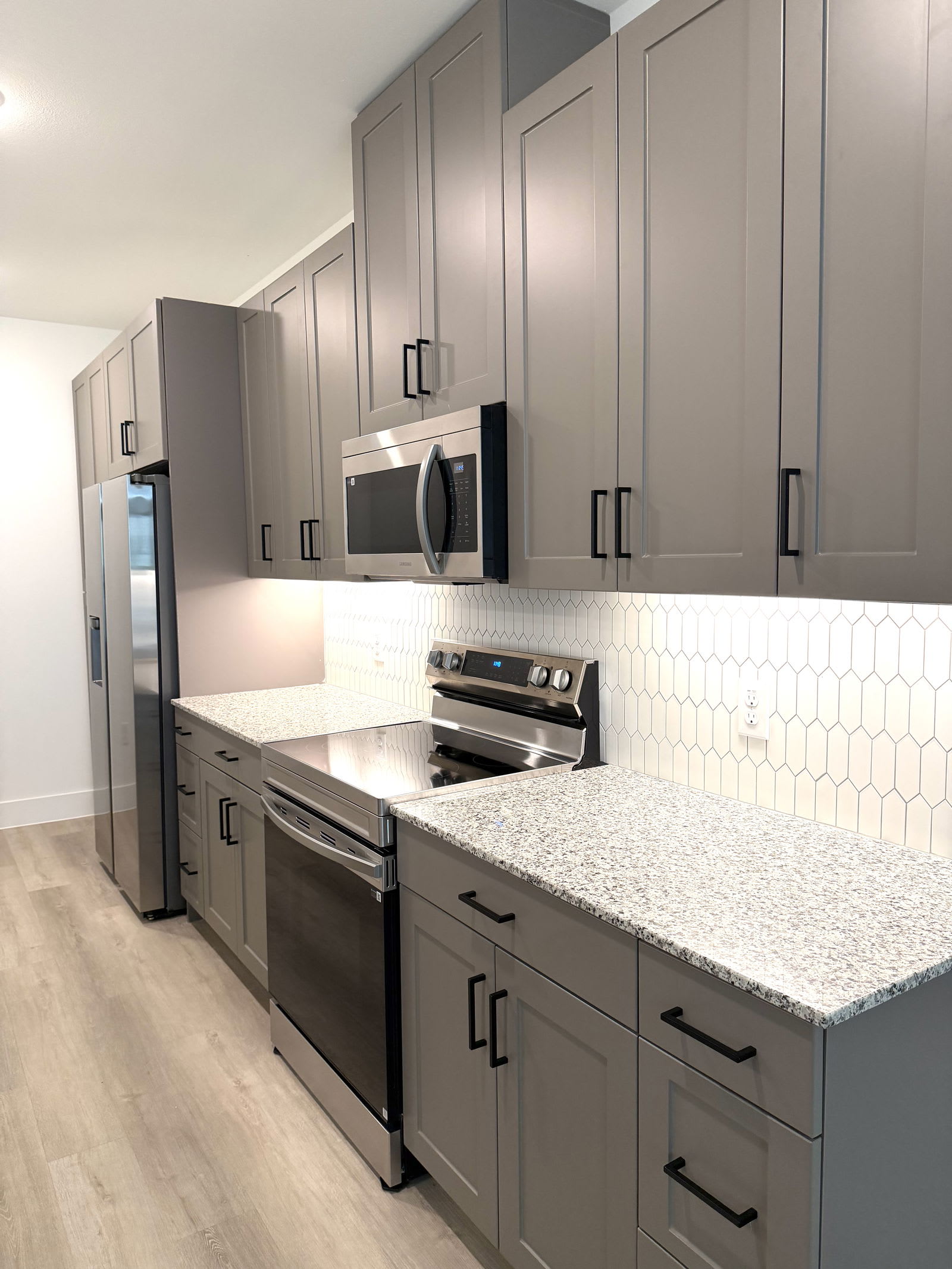 16601 Braker Lane – photo 4
