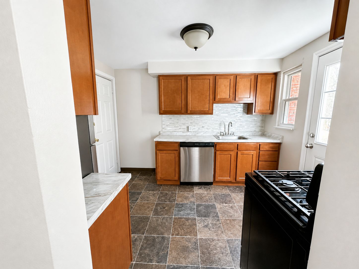 919 Sleepy Hollow Road – photo 2