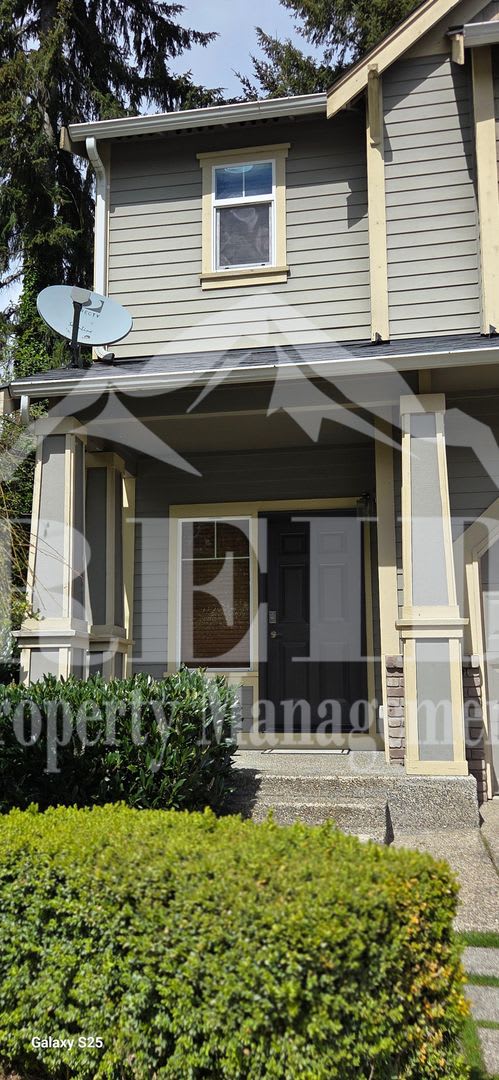 Central Valley Area 2 Story Townhome 3Bed 2 5Bath – photo 3