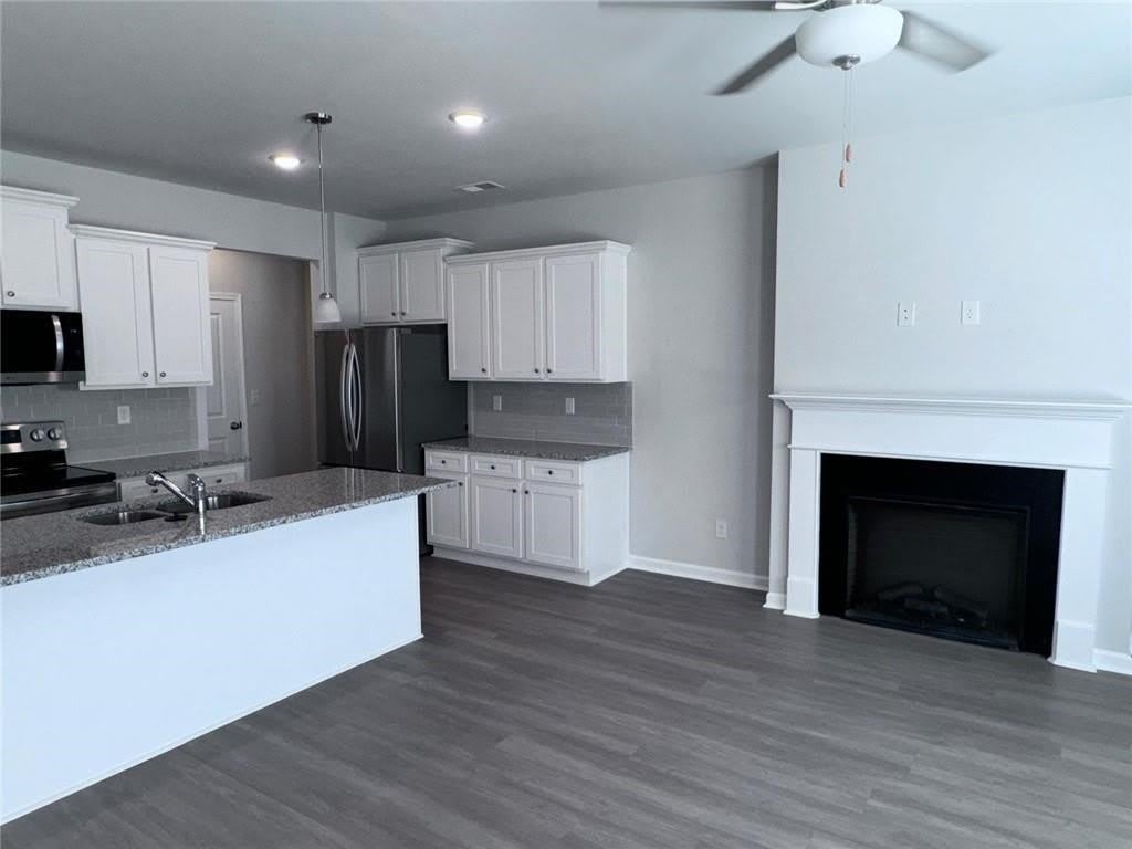 2618 Swan Lake Drive – photo 2