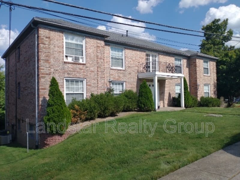 3221 Kemmons – photo 1