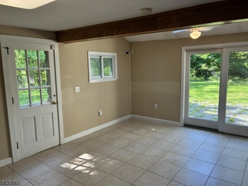 19 Crescent Rd – photo 4