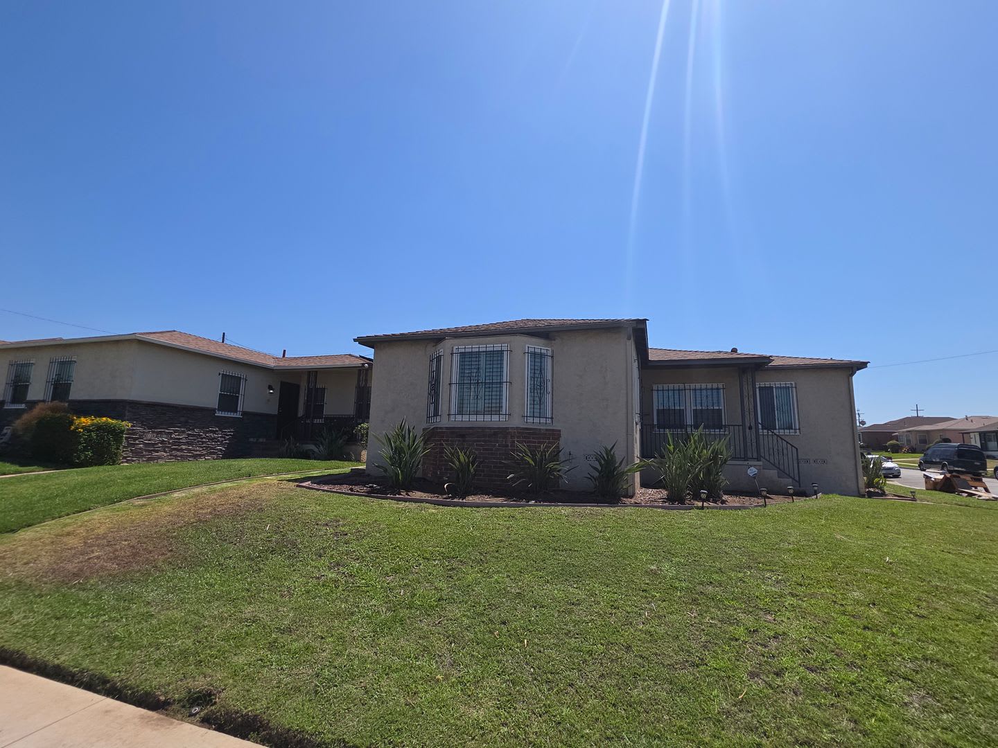 Updated 3 Bedroom Home With Bonus Room New Appliances New Central Air – photo 4