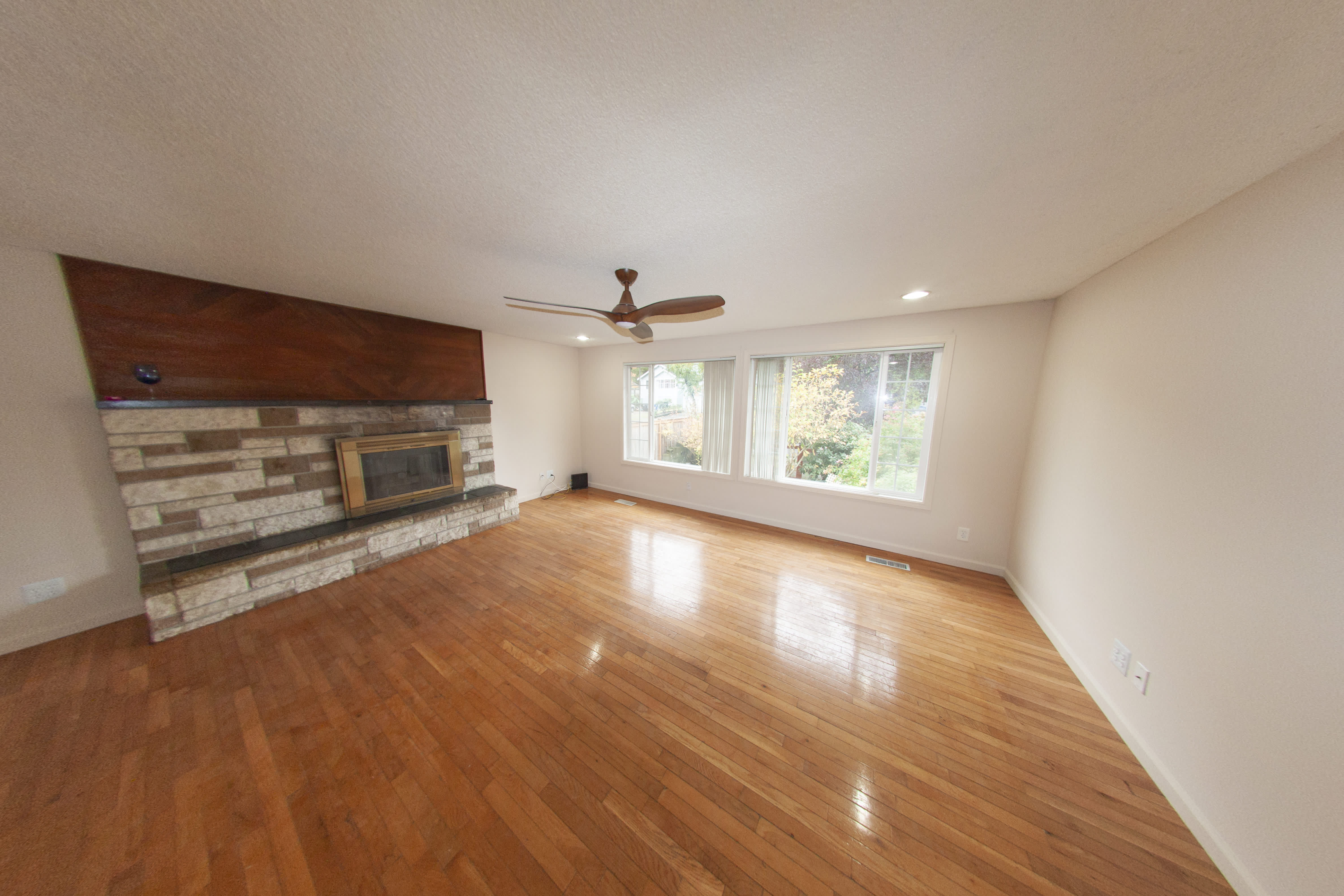 4826 26Th Avenue Southwest – photo 1