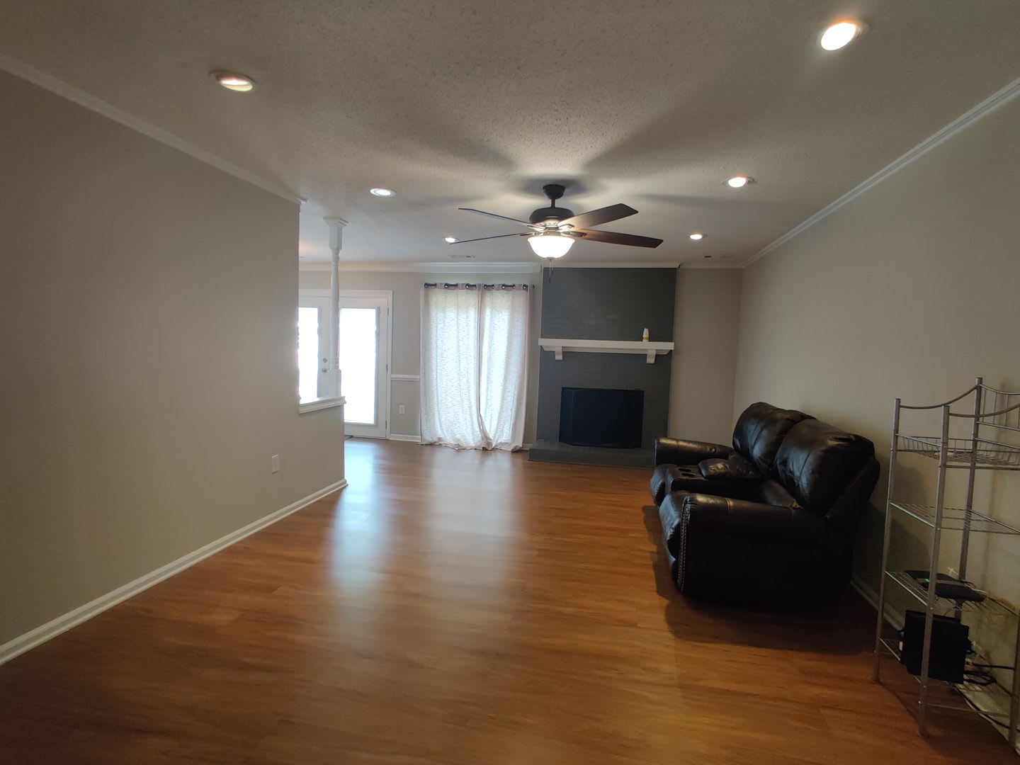 3 Bedroom Home in Chestnut Lake – photo 3
