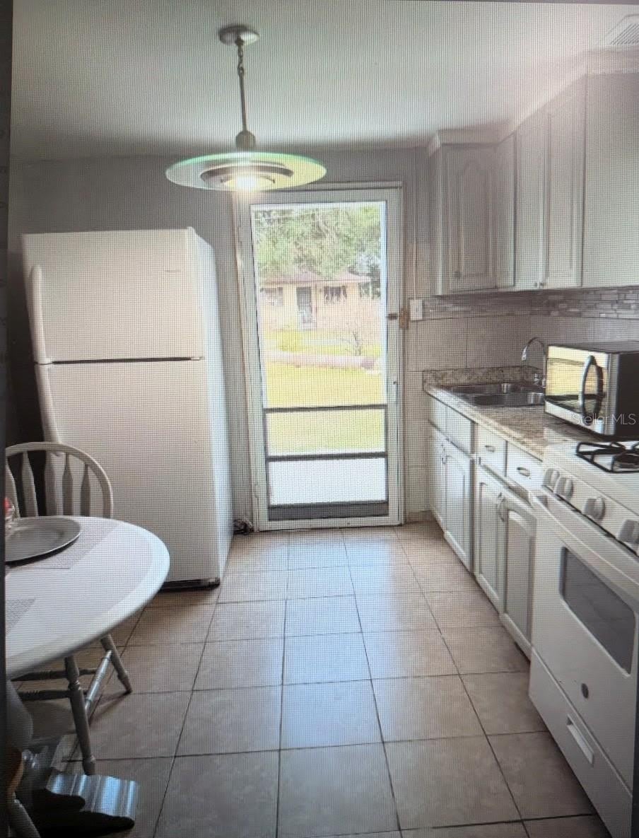 2725 SAMPLE Street – photo 4