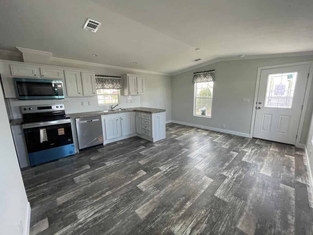 4300 E Bay Dr – photo 2