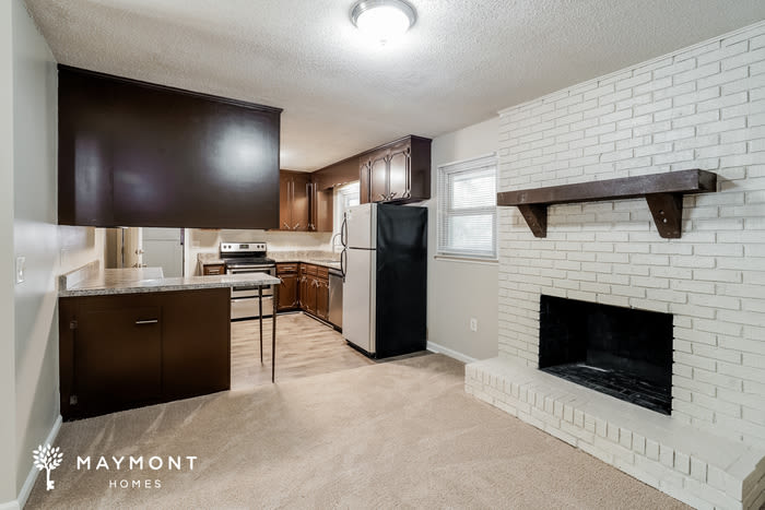 212 Raintree Drive – photo 4