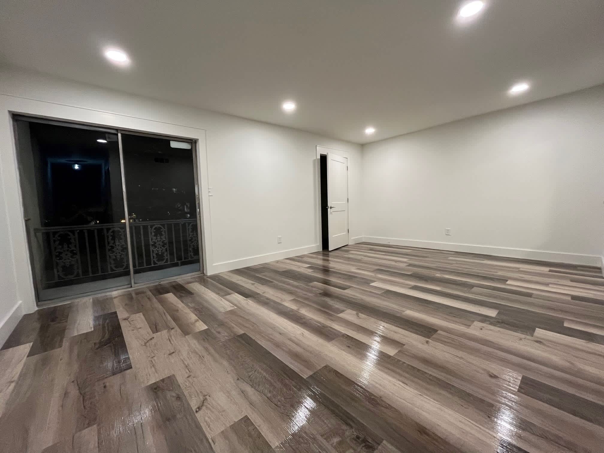 2255 St Charles Ave – photo 2