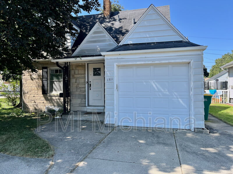 1311 South Main Street – photo 1