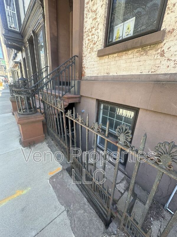 16 2nd Street – photo 2