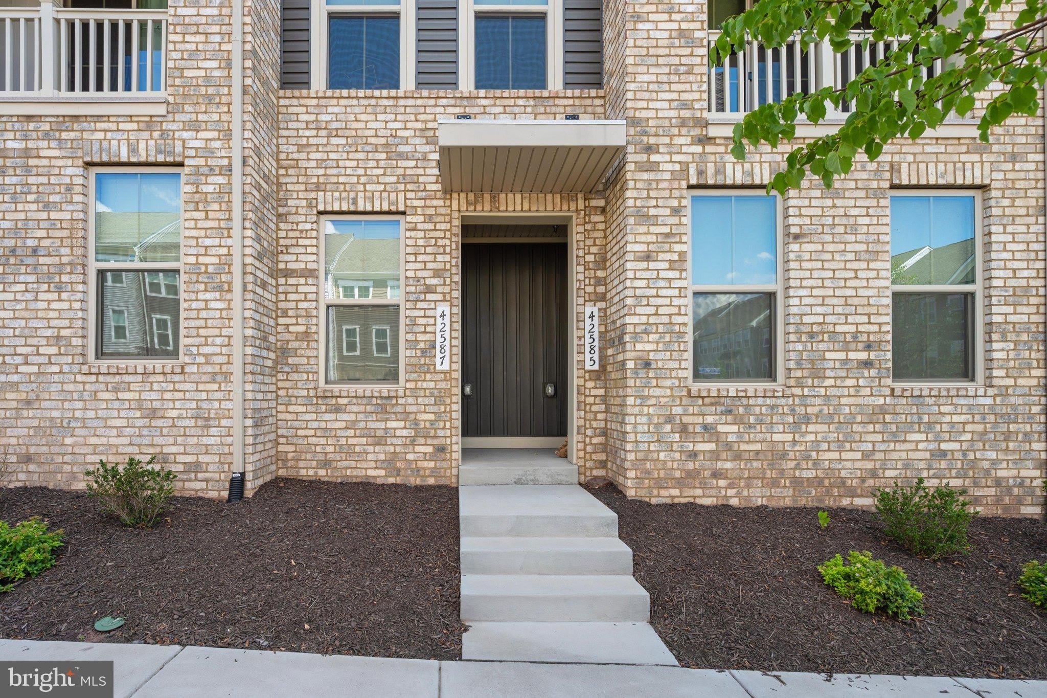 42587 PITLOCHRY Drive – photo 2