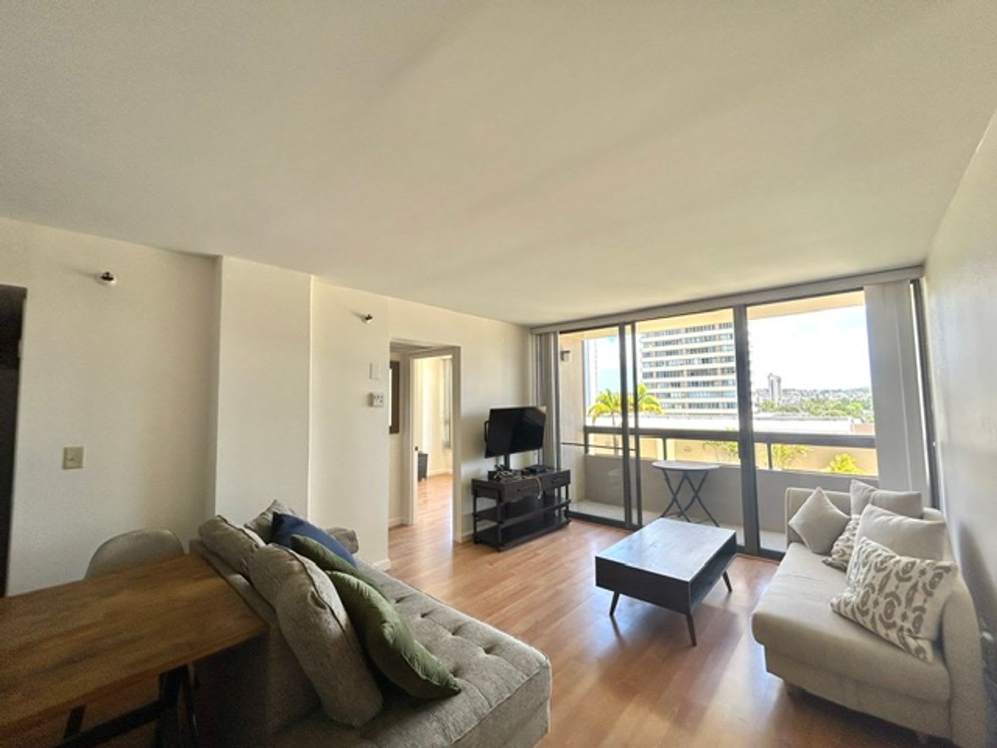 2318 – photo 2