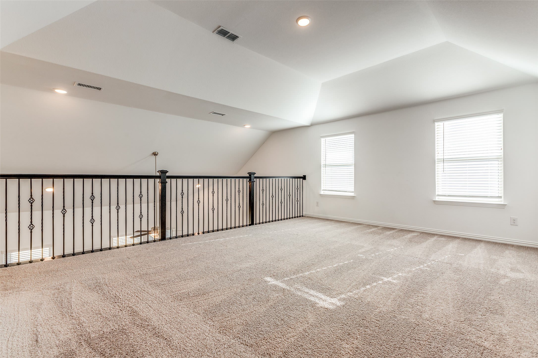 1501 Ross Avenue – photo 5