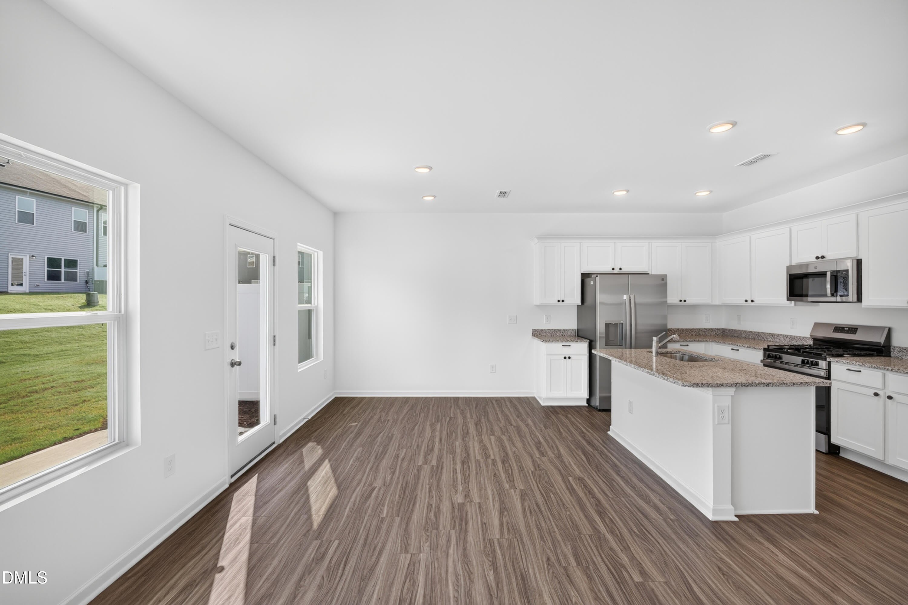 200 Flagstone Way – photo 4