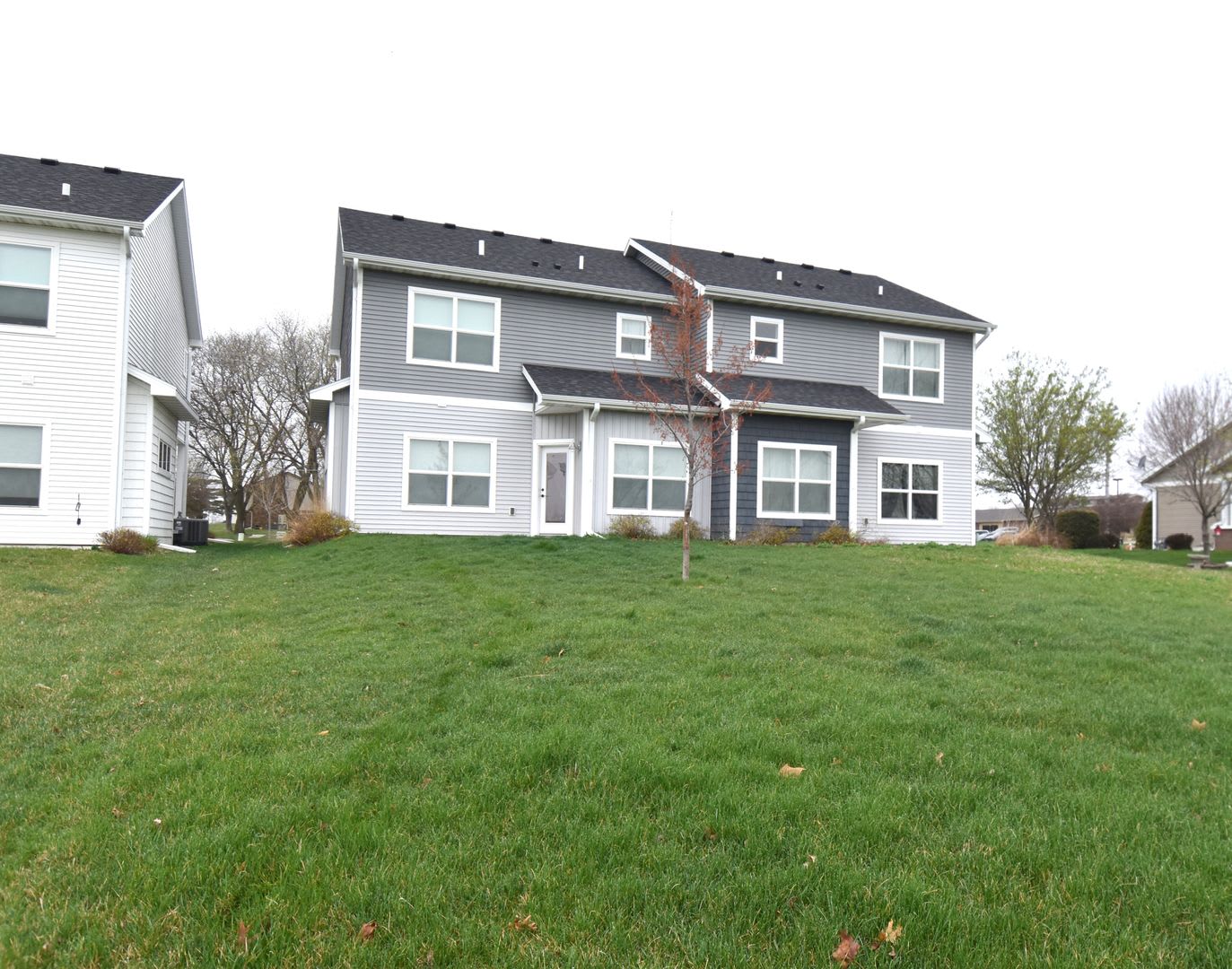 3 Bedroom Golf Course Townhome – photo 3