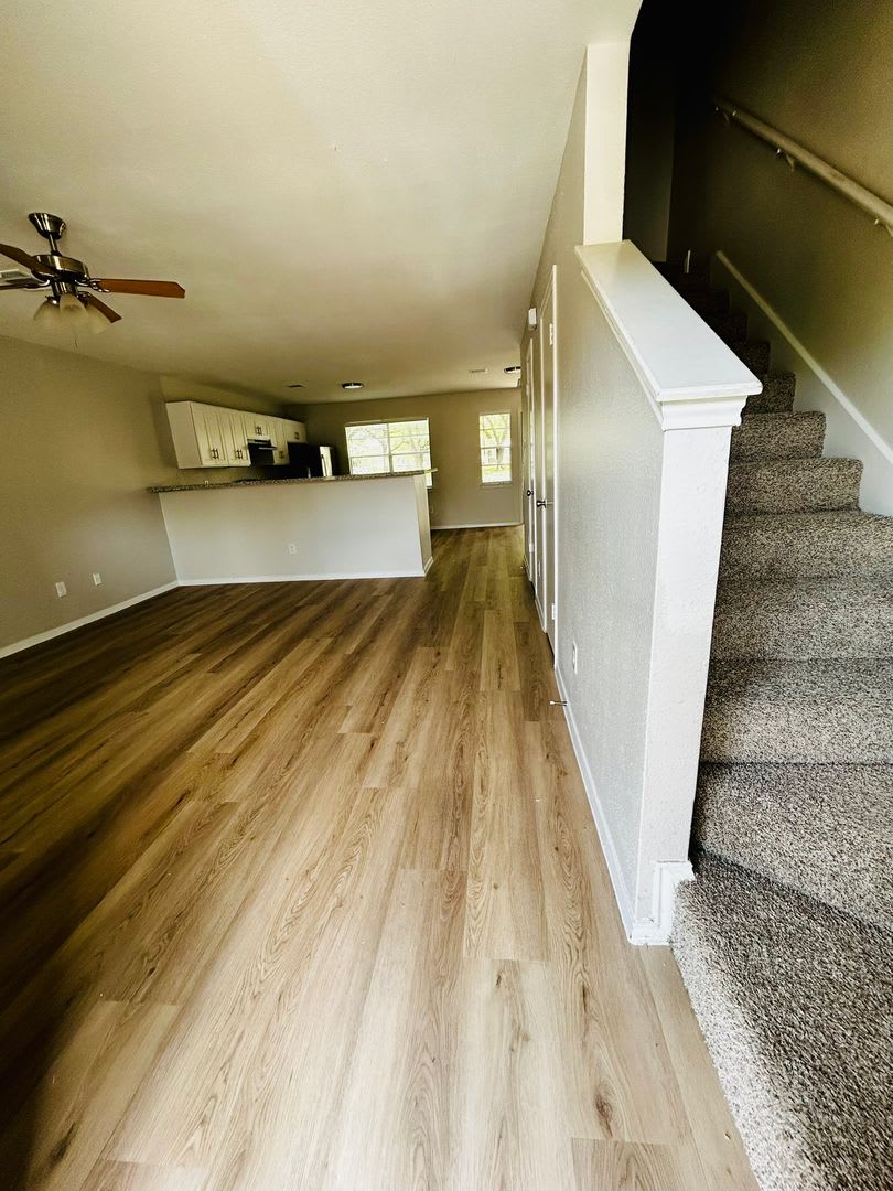 Spacious two-story, two-bedroom condo in the Greenbelt – photo 1