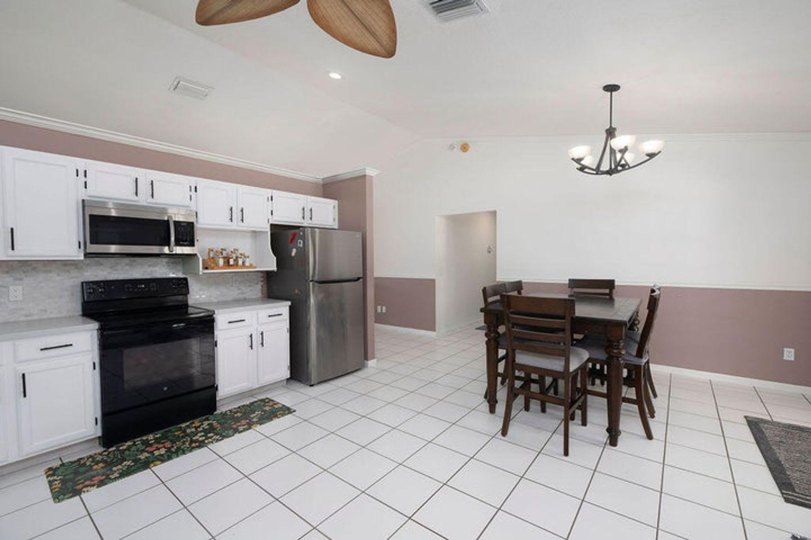 14502 69th Street N, The Acreage (Unincorporated), FL 33470 – photo 2