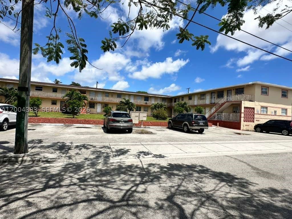 2651 NW 13th St – photo 2