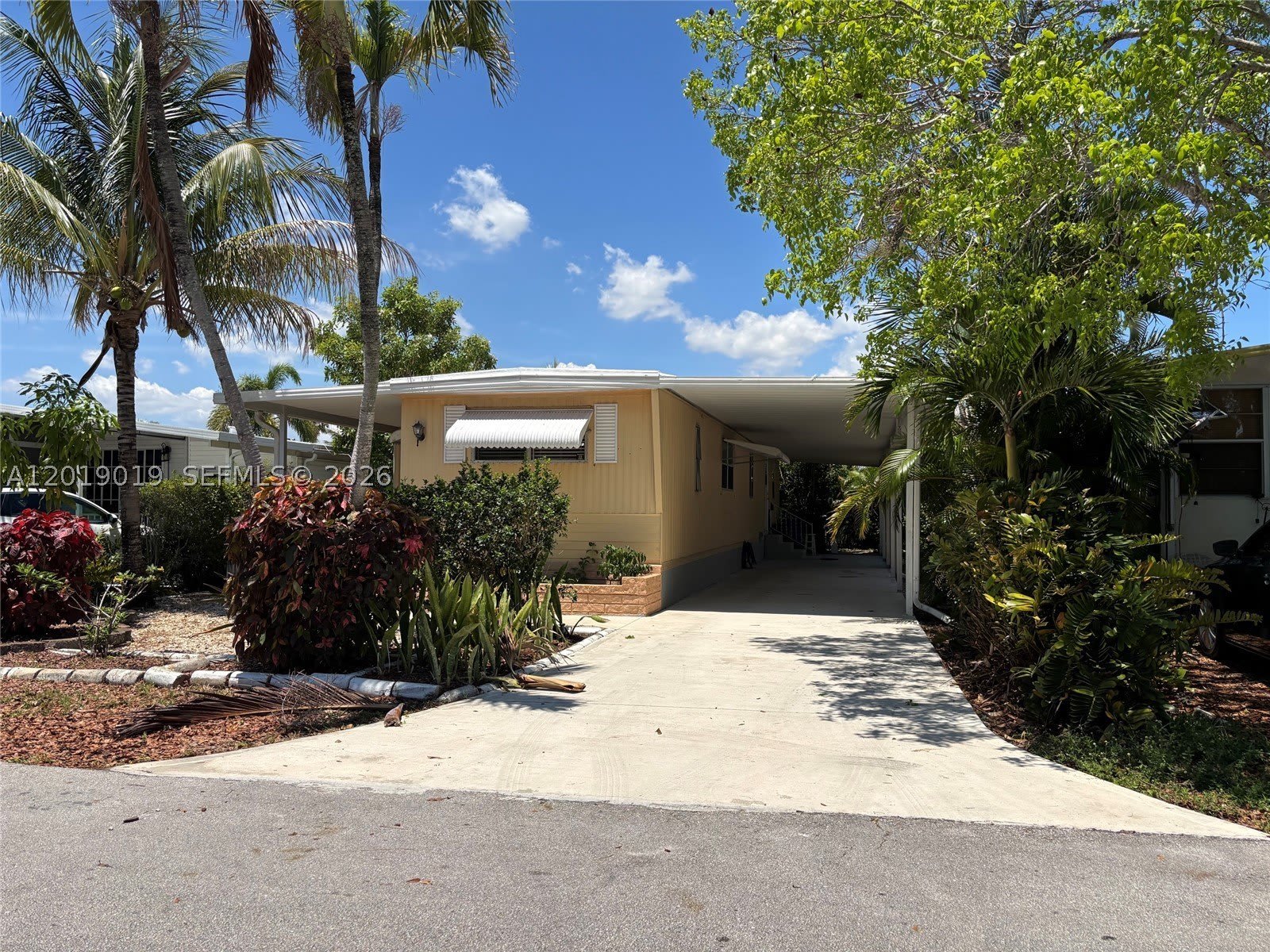 2939 W Marina Dr – photo 2