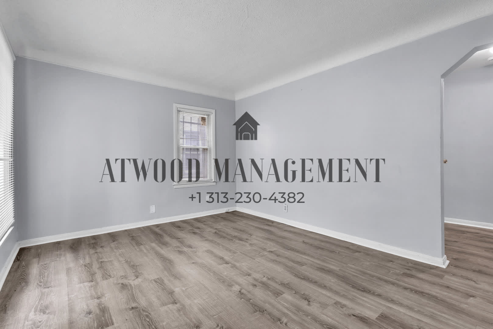 This beautifully updated 3-bedroom, 1-bath single-family home is ready for move-in! – photo 4