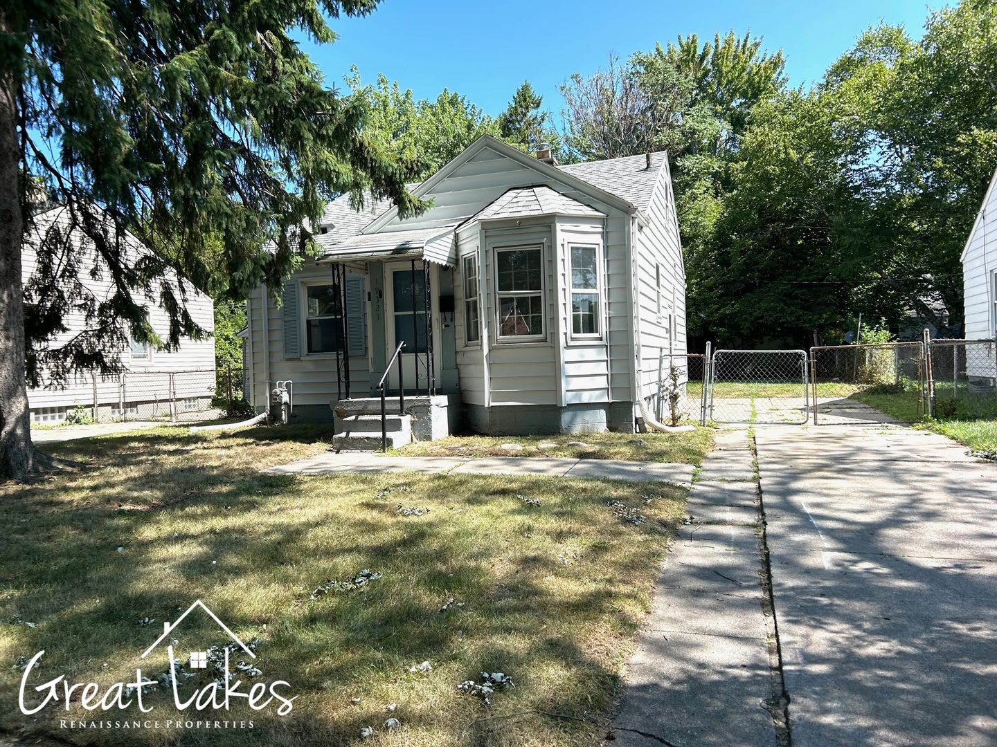 Stunning 3 Bedroom 1 Bathroom now available for rent – photo 1