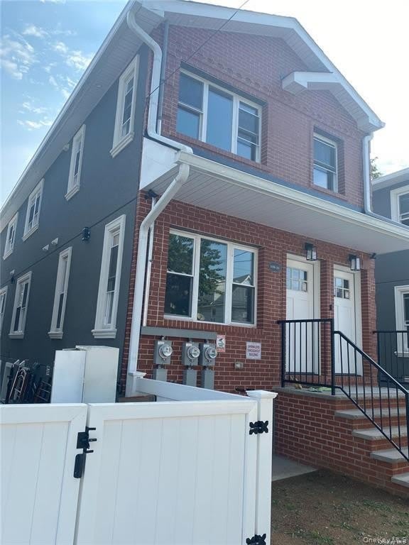 108-16 Pinegrove Street – photo 1
