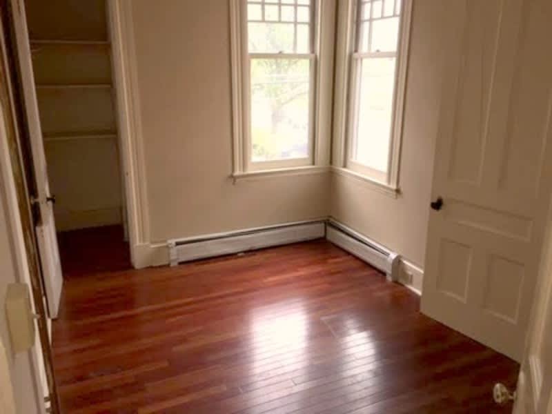 355 Pearl Street, Unit 2 – photo 5