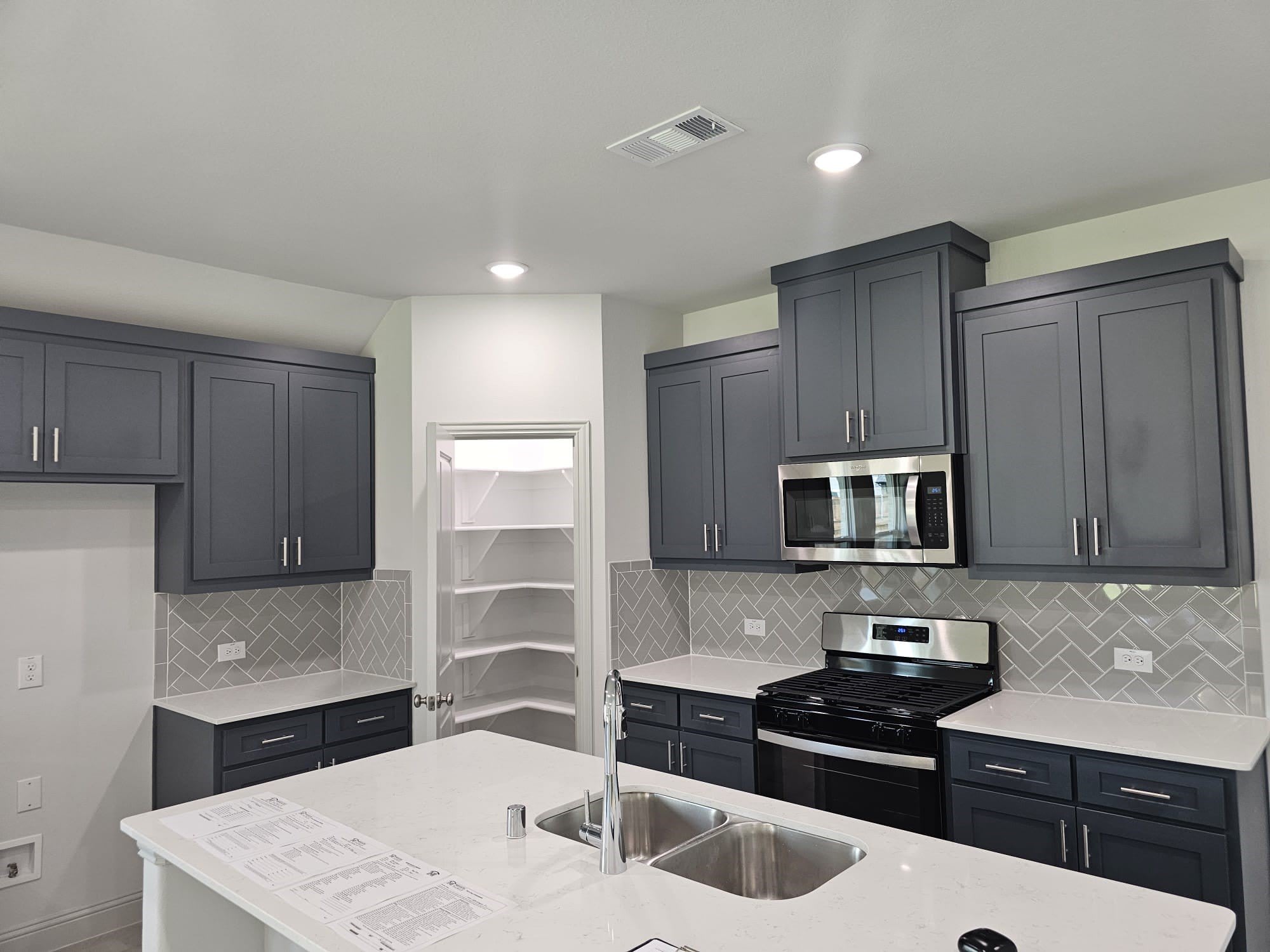 1208 Castiglione Lane – photo 4