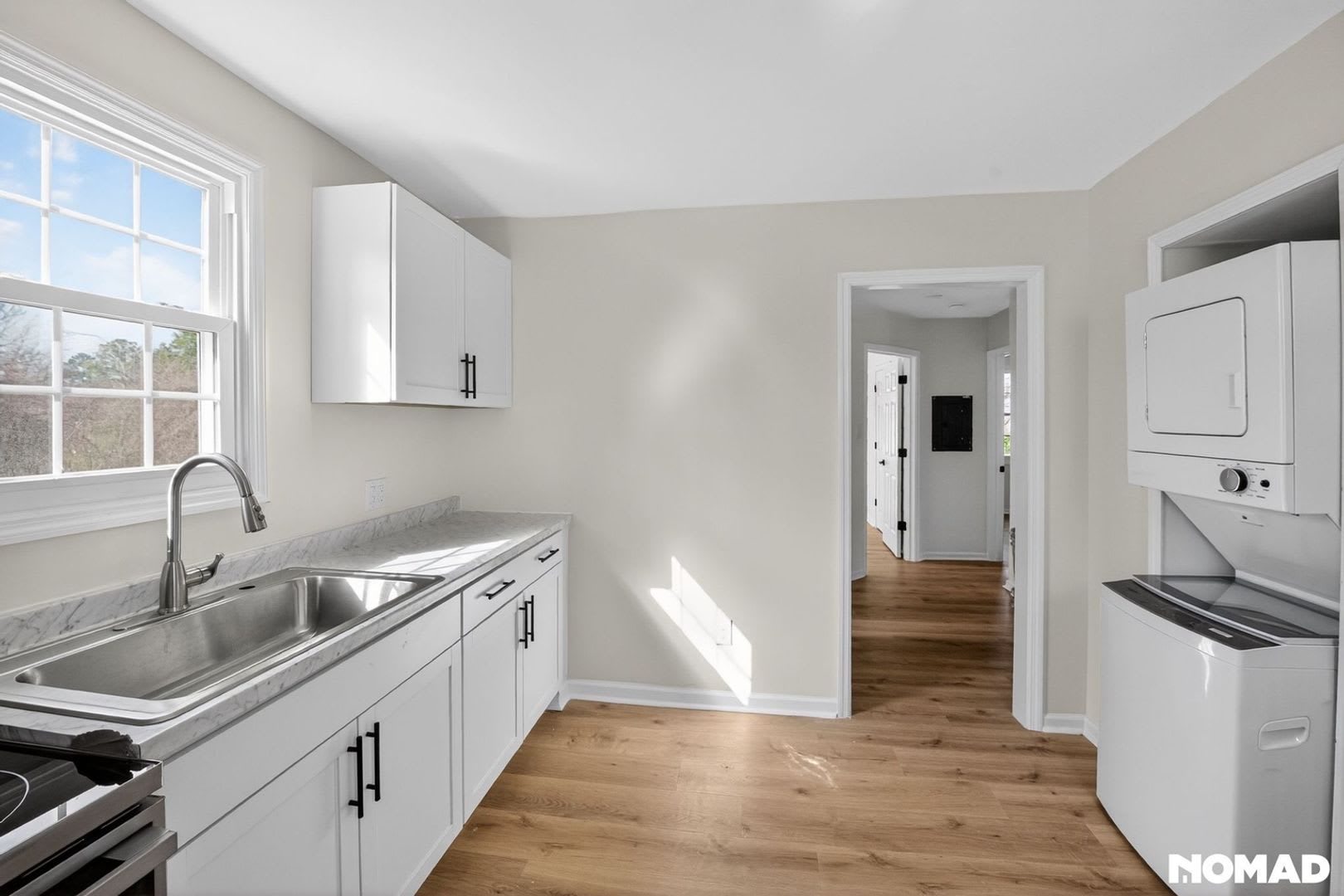 Charming Duplex 2BR + Upstairs 1BR Studio – photo 4