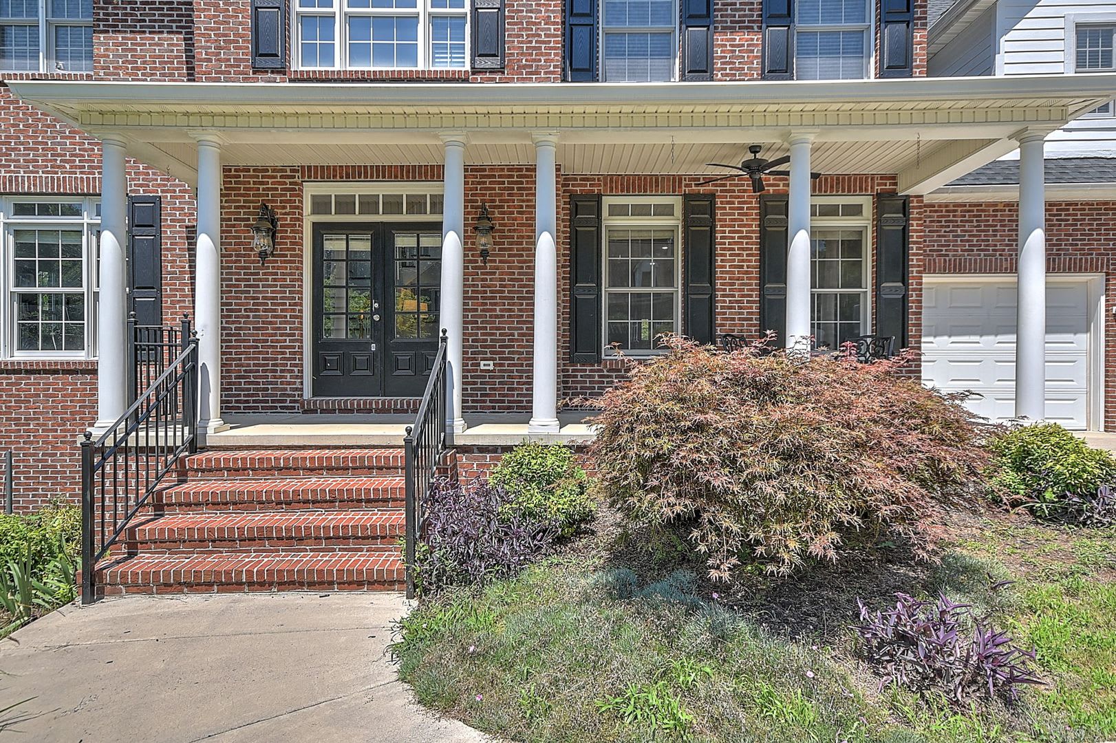 Spacious 5-Bedroom, 5-Bath Home for Rent in Shadowwood – photo 2