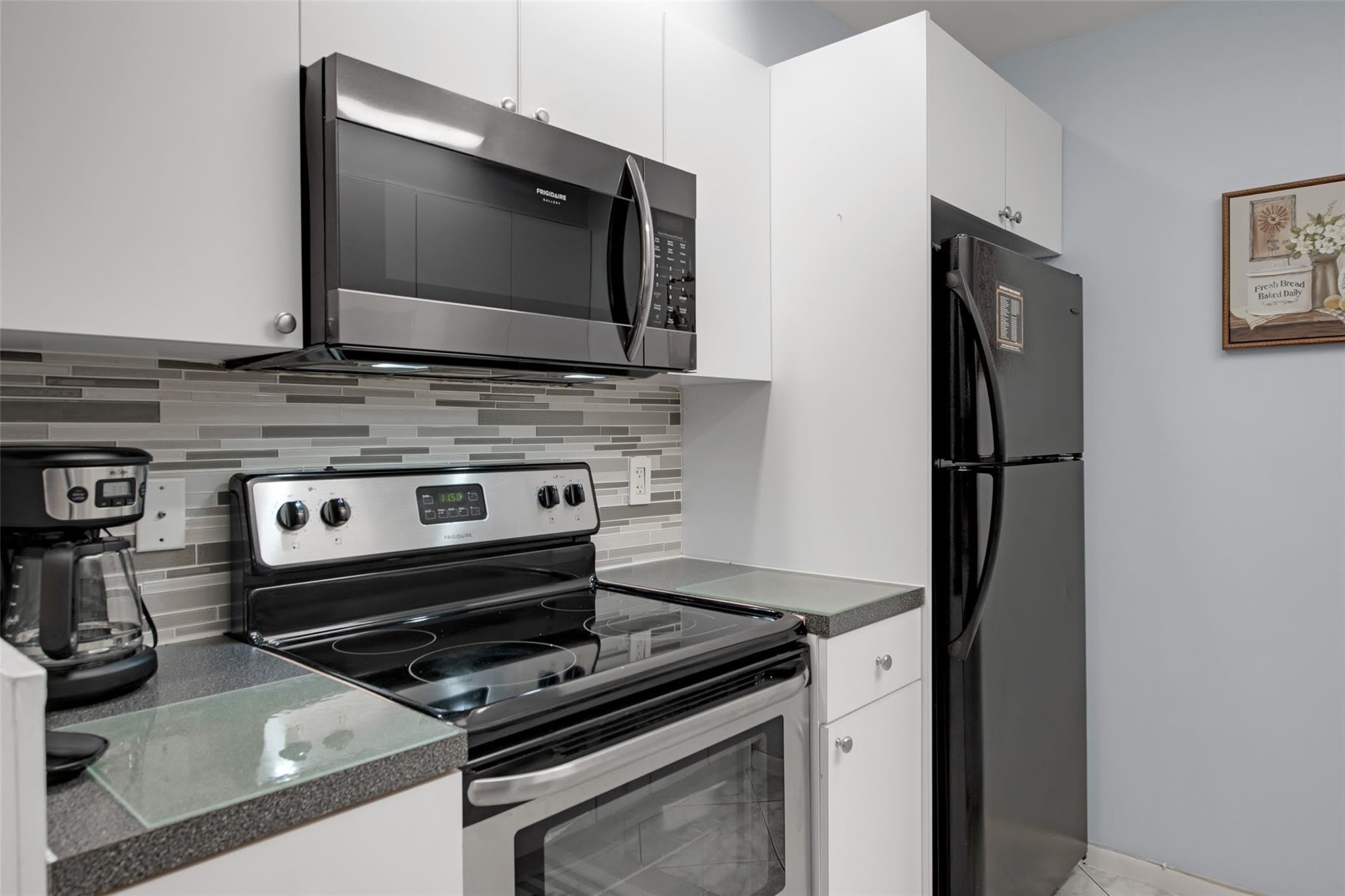 4302 Martinique Circle – photo 5