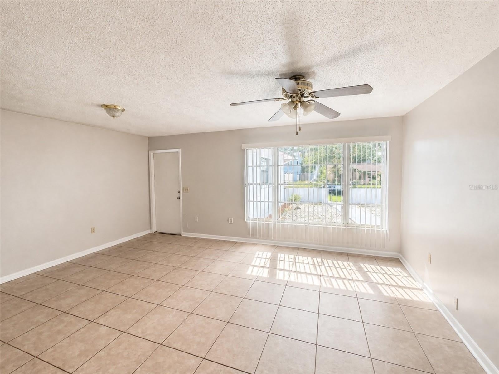 621 Ashberry Lane – photo 3