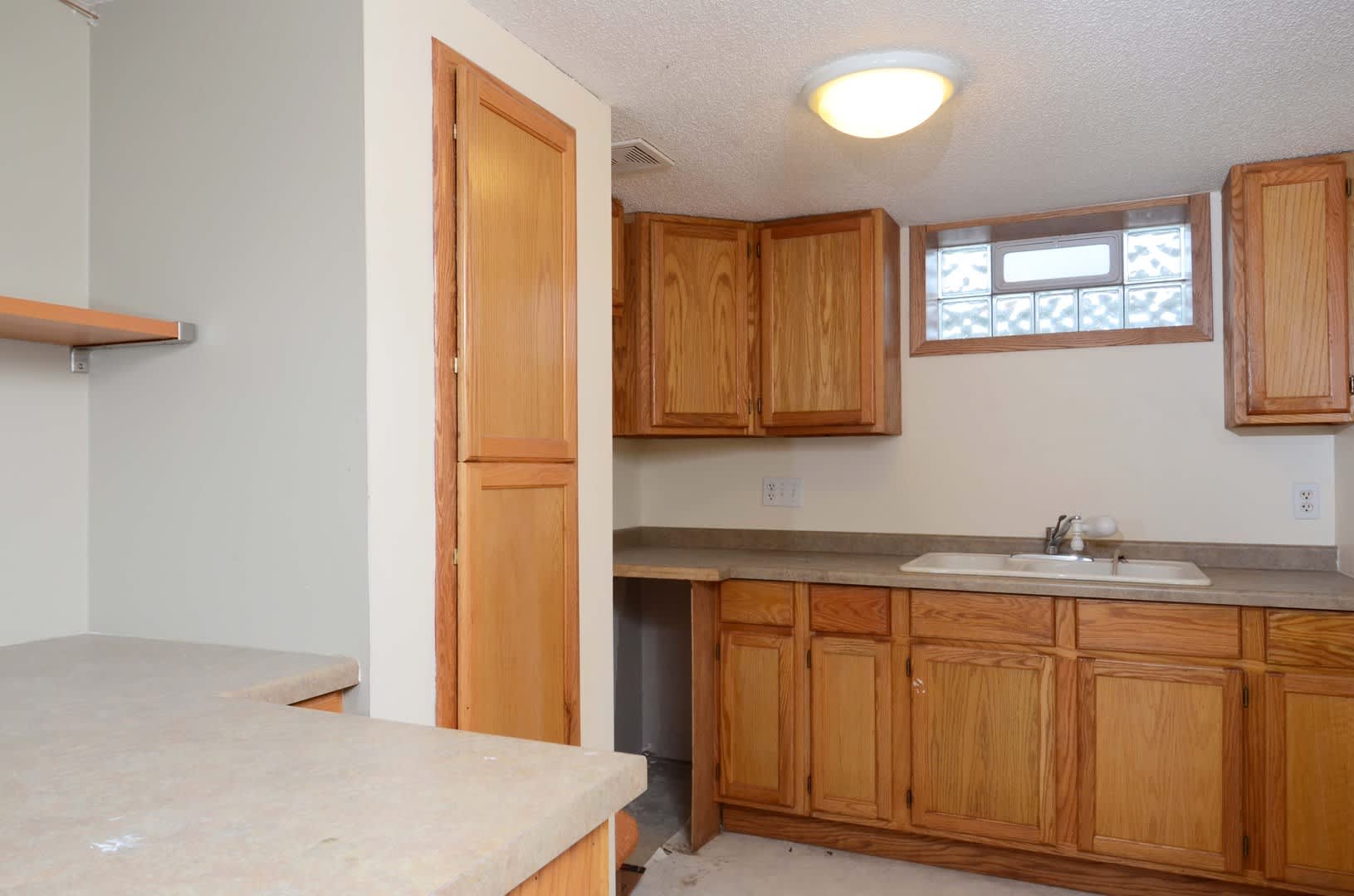 Gorgeous 3 Bed, 2 Bath Kingfield Home Available 9/10! – photo 4