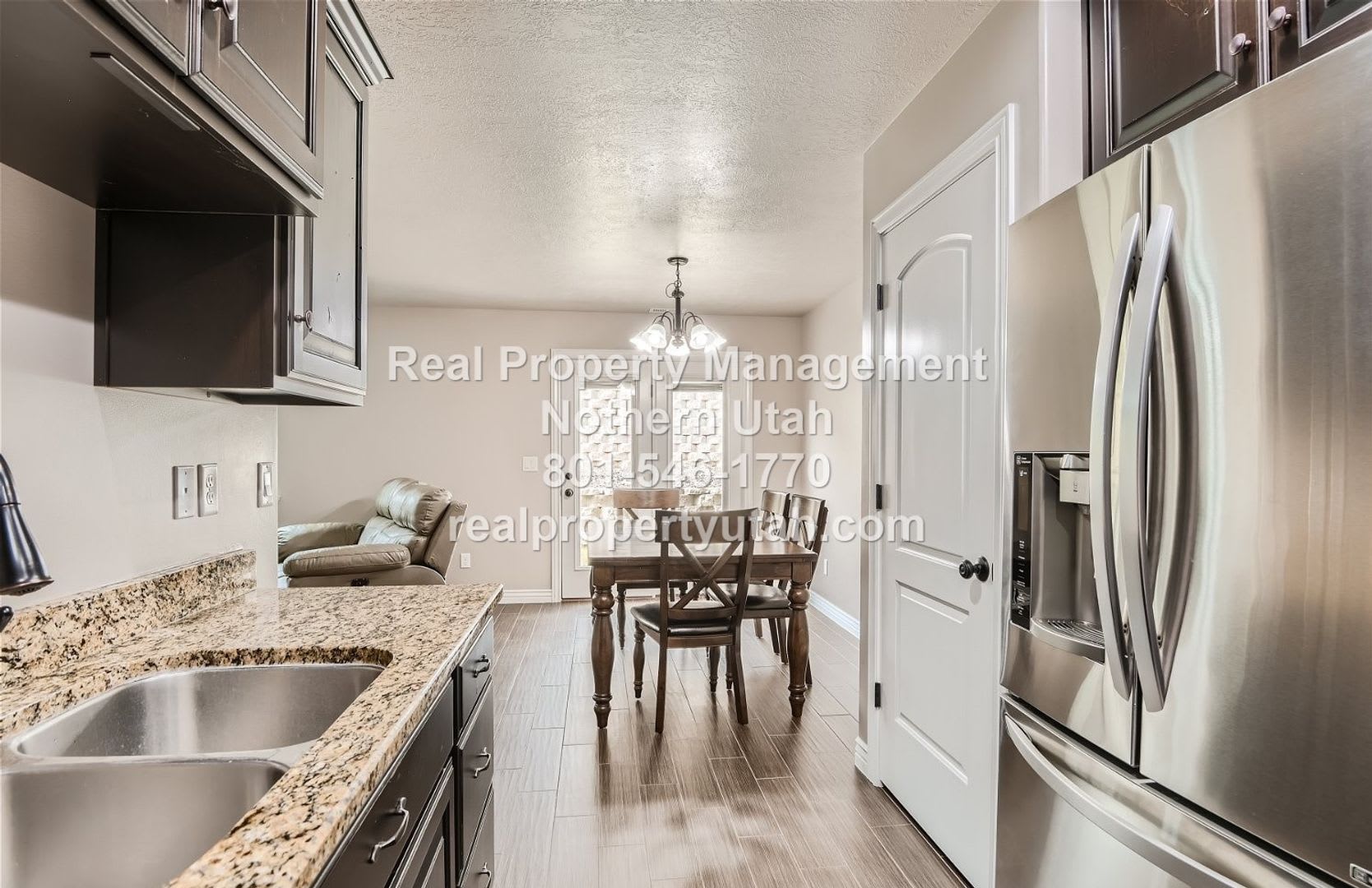 Charming 3 Bedroom Home In Layton – photo 4