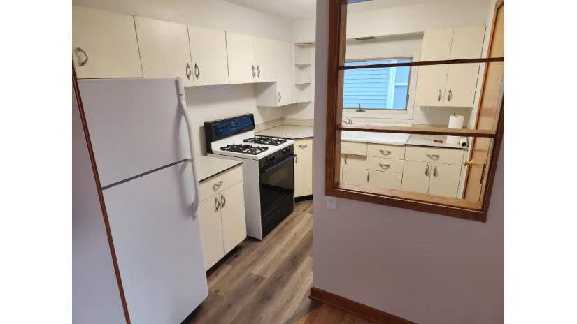 3606 N 97th St – photo 5