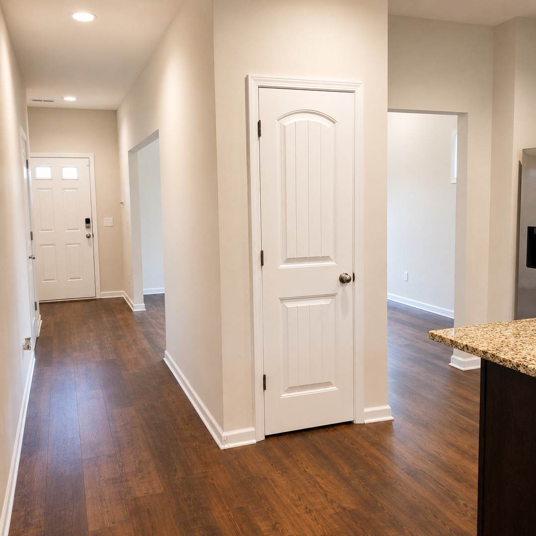4BR Home with Community Pool! **Military Special!** – photo 4