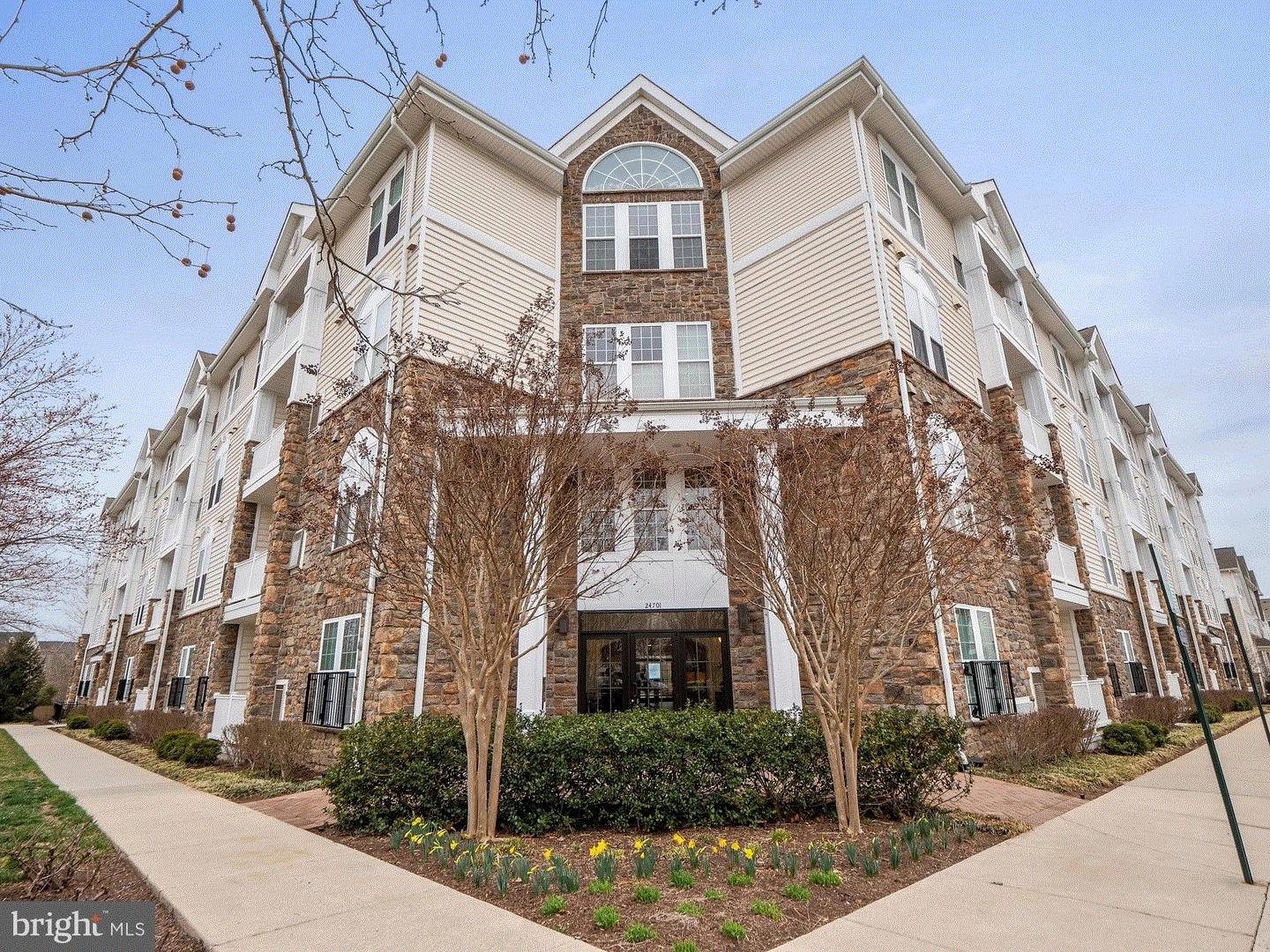 24701 Byrne Meadow Square – photo 1