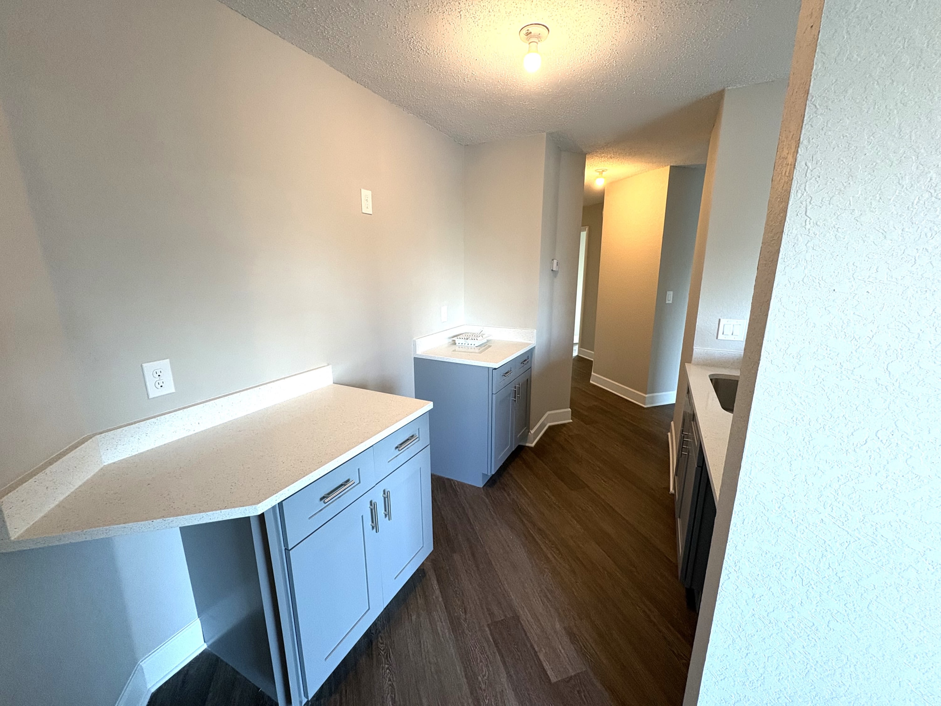 2516 Woodgate Boulevard, #106 – photo 4