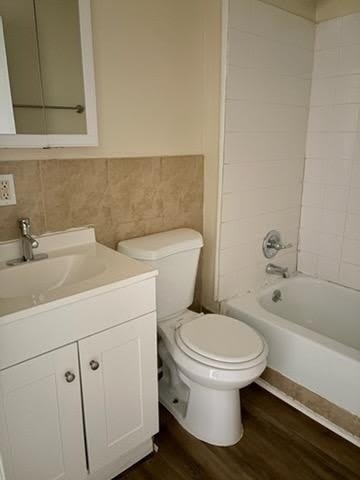 607 Ridge Avenue – photo 3