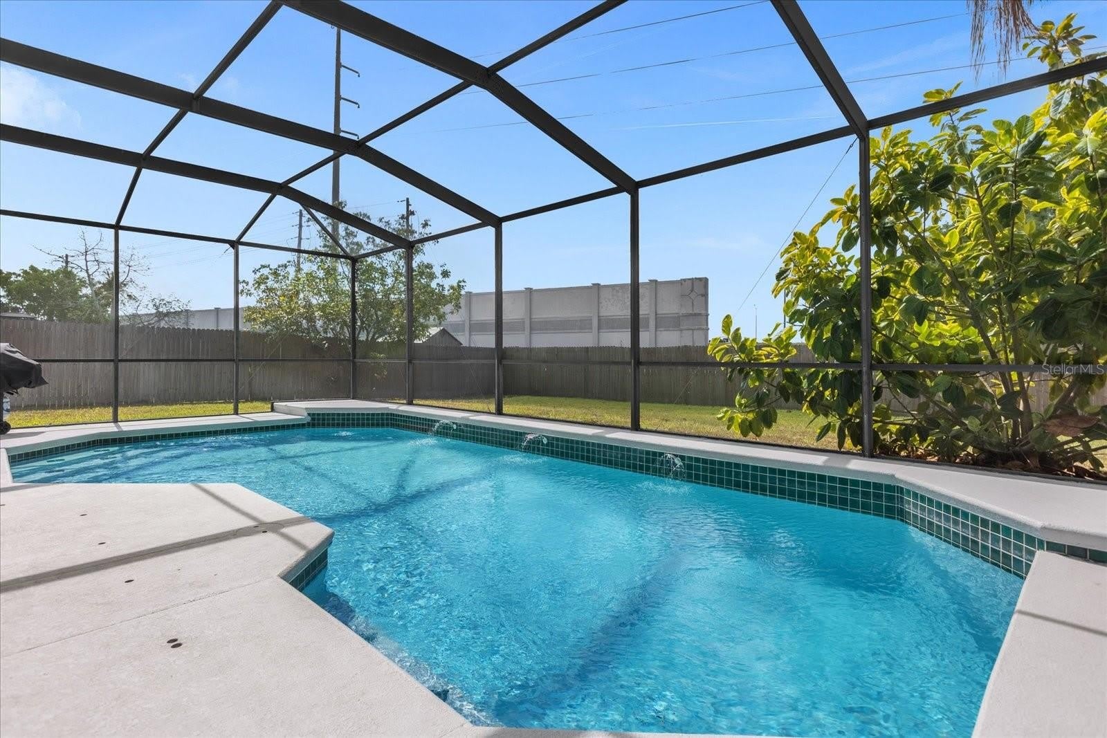2820 SMITHFIELD Drive – photo 3
