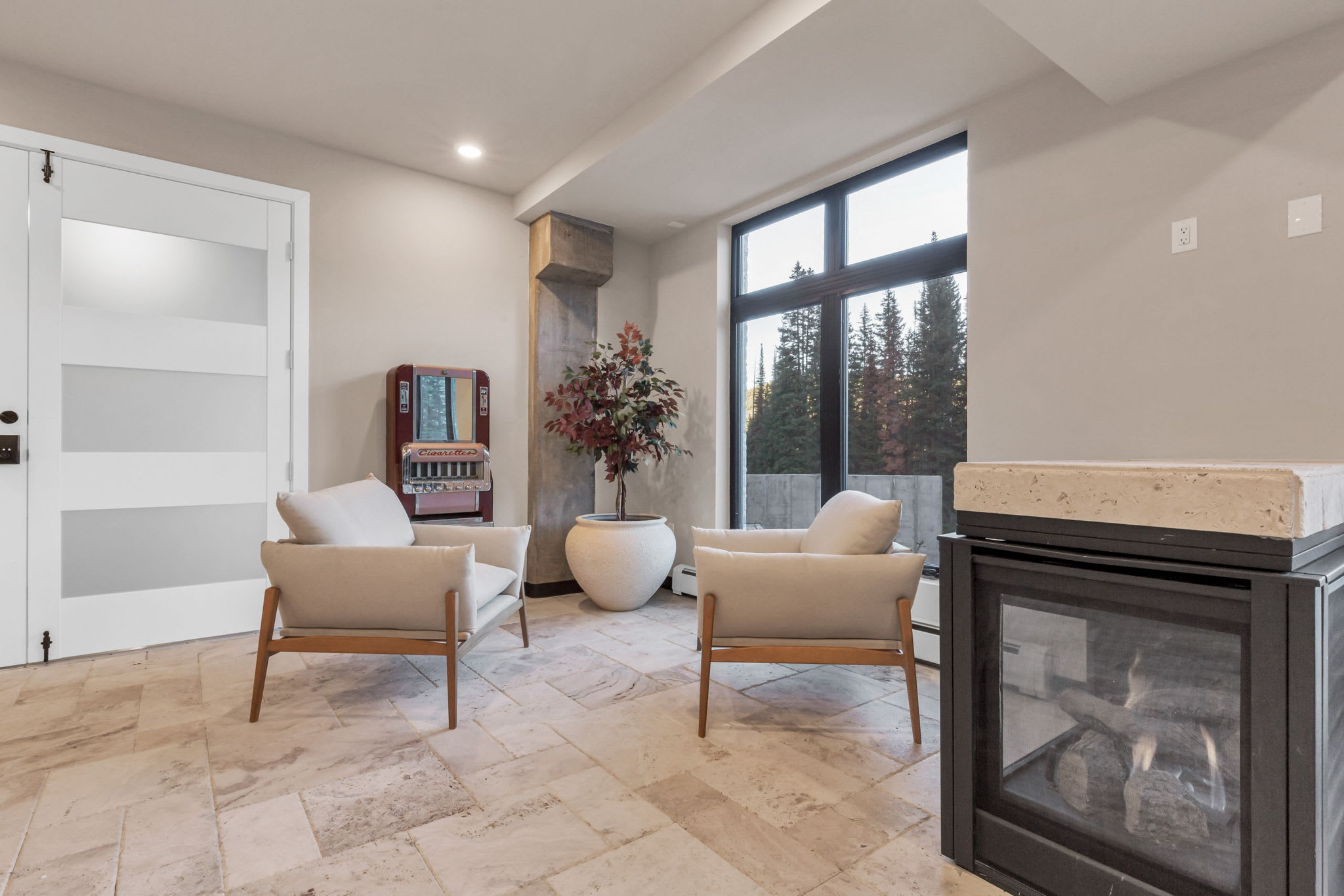100 Iron Horse Way – photo 3